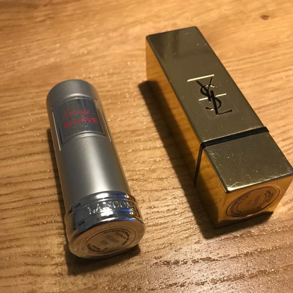 Lancôme 340B lipstick free for bundle over 200$
